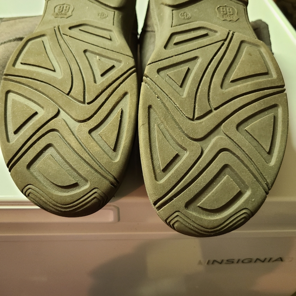 Boot - Picture 3 of 4